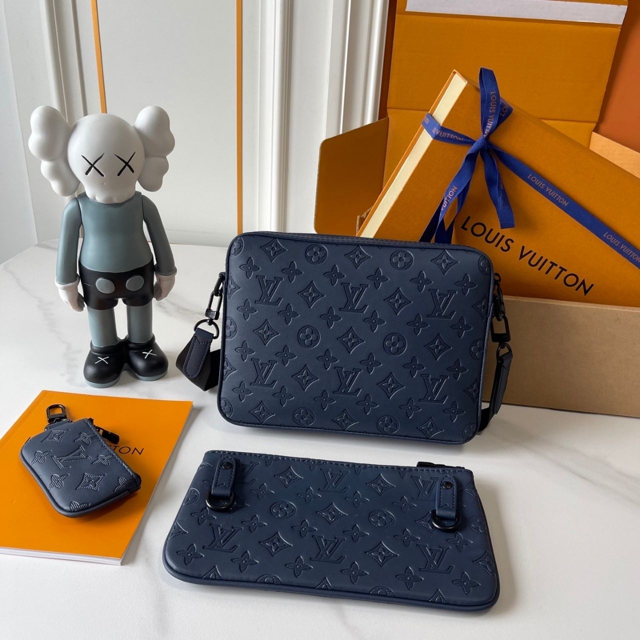 Louis Vuitton Trio Messenger Monogram Shadow Navy Blue 25cm M27925 - Image 3