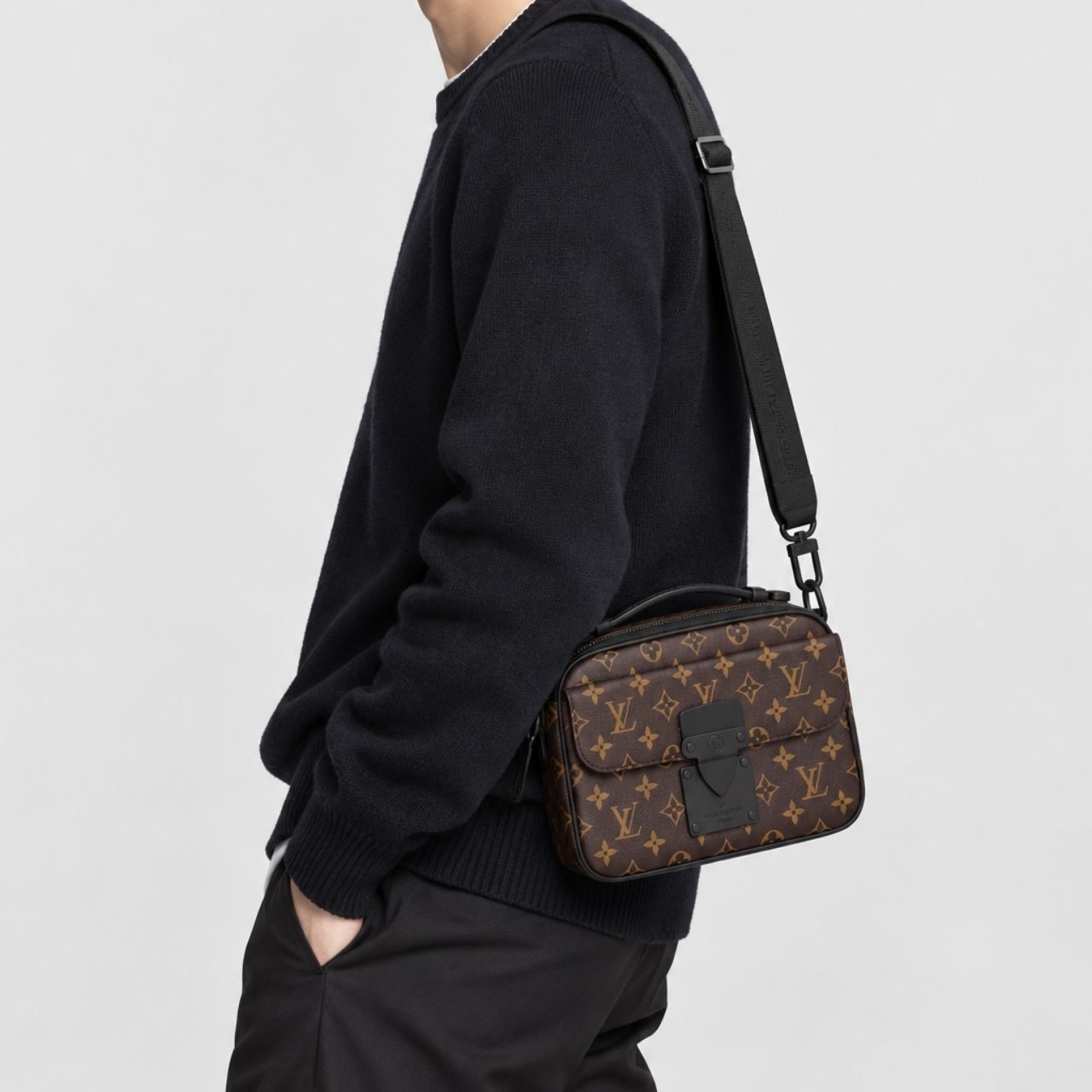 Louis Vuitton S Lock Messenger Monogram 25cm - Image 2