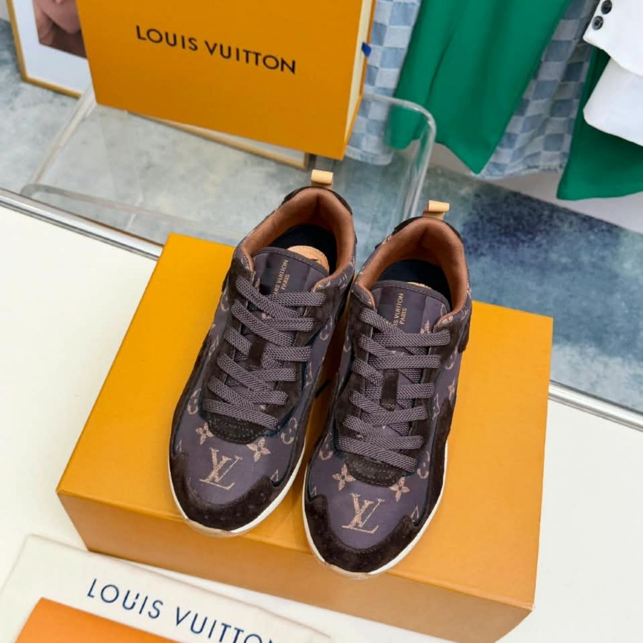 Louis Vuitton Drop 300 Sneaker Brown - Image 6
