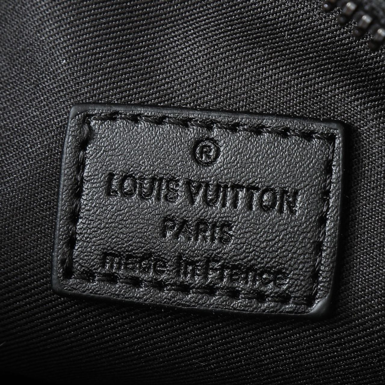 Louis Vuitton Getaway Messenger Monogram Eclipse 20cm M12518 - Image 11