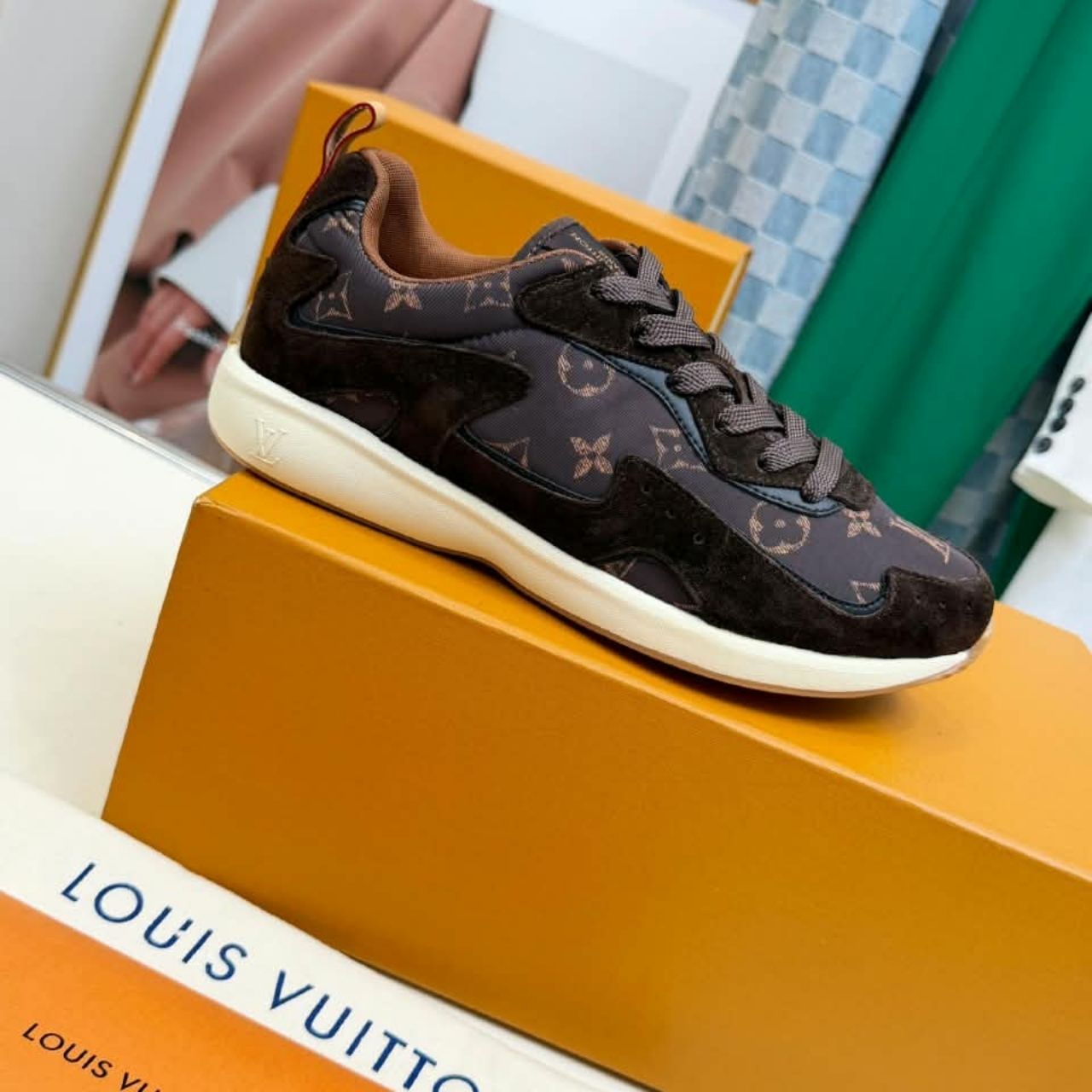 Louis Vuitton Drop 300 Sneaker Brown - Image 2