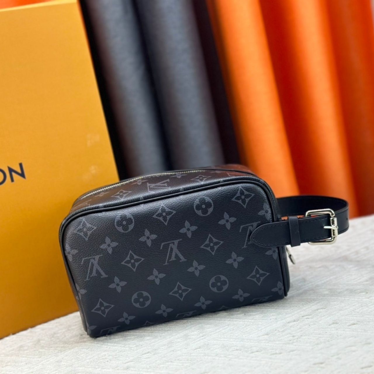Louis Vuitton Locker Dopp Kit Monogram Eclipse 23cm M83113 - Image 3