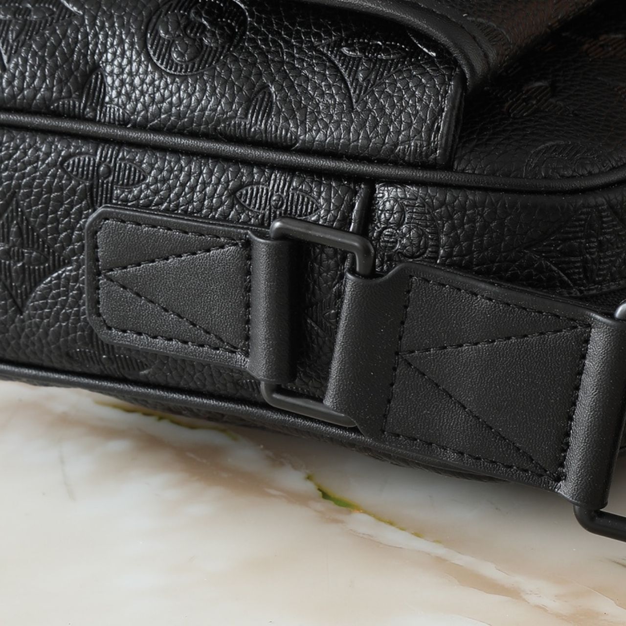 Louis Vuitton Getaway Messenger Monogram Shadow Embossed Black 20cm M12516 - Image 10
