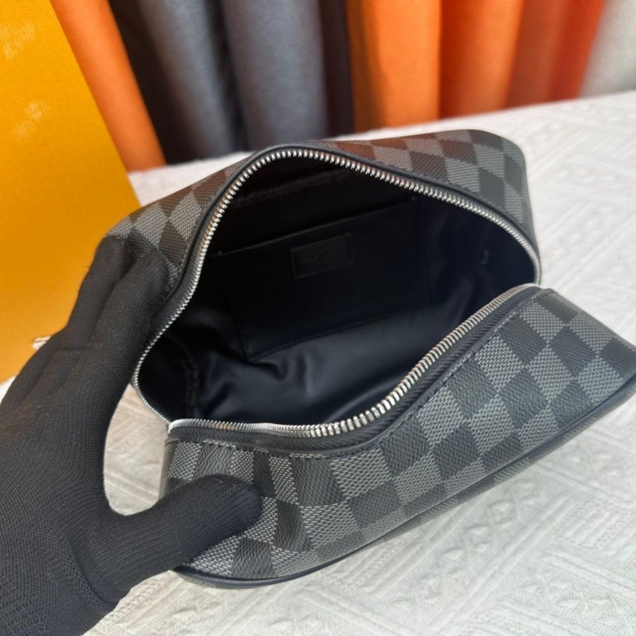 Louis Vuitton Locker Dopp Kit Damier Graphite Black 23cm - Image 8