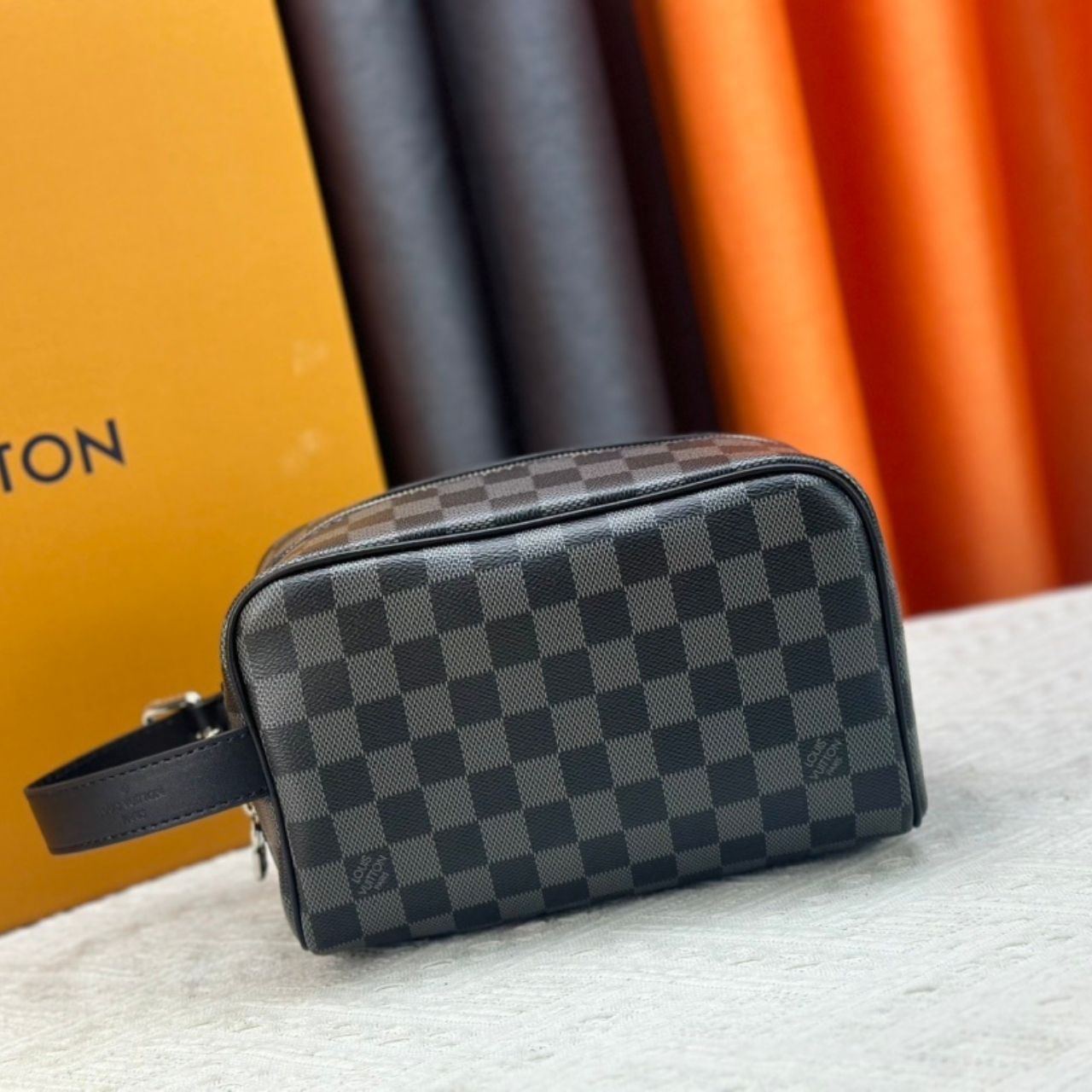 Louis Vuitton Locker Dopp Kit Damier Graphite Black 23cm - Image 2