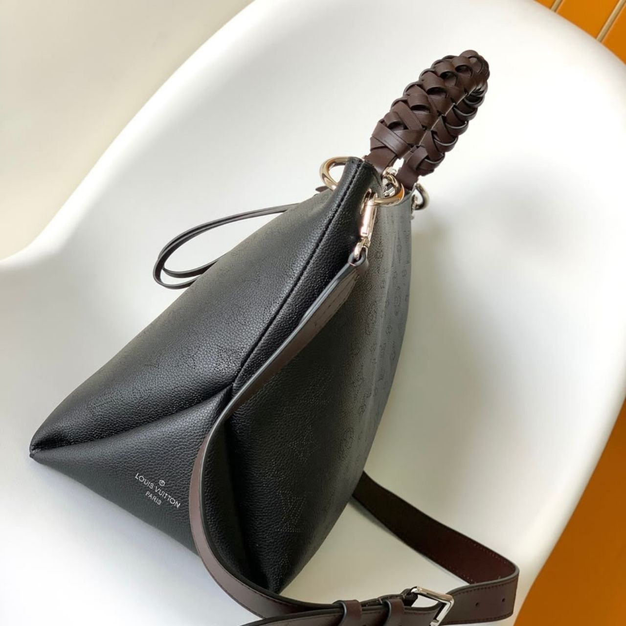 Prestige Edition – Louis Vuitton Beaubourg Hobo MM Black 32cm - Image 5