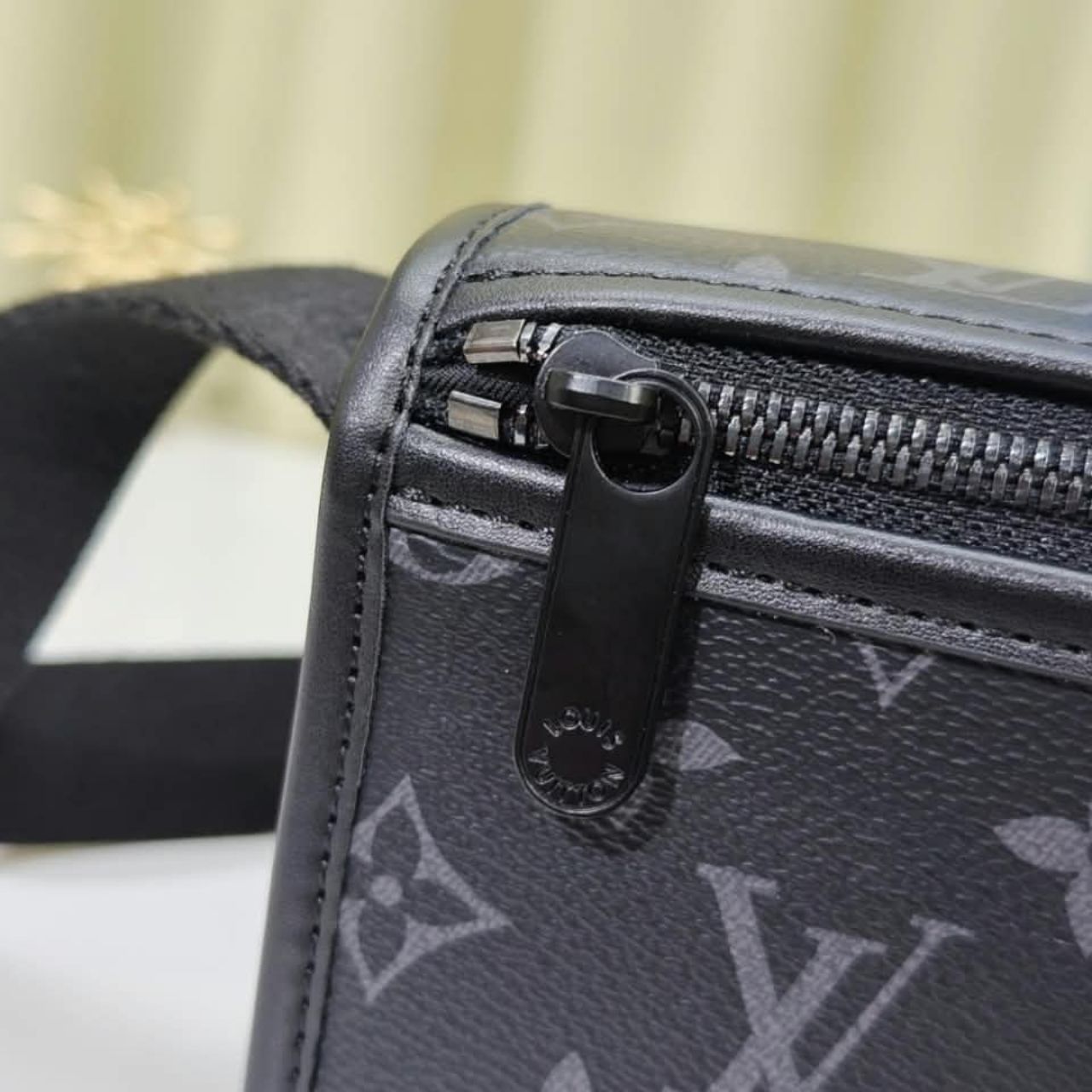 Louis Vuitton Bosphore Wearable Wallet Monogram Eclipse 19cm M12599 - Image 9