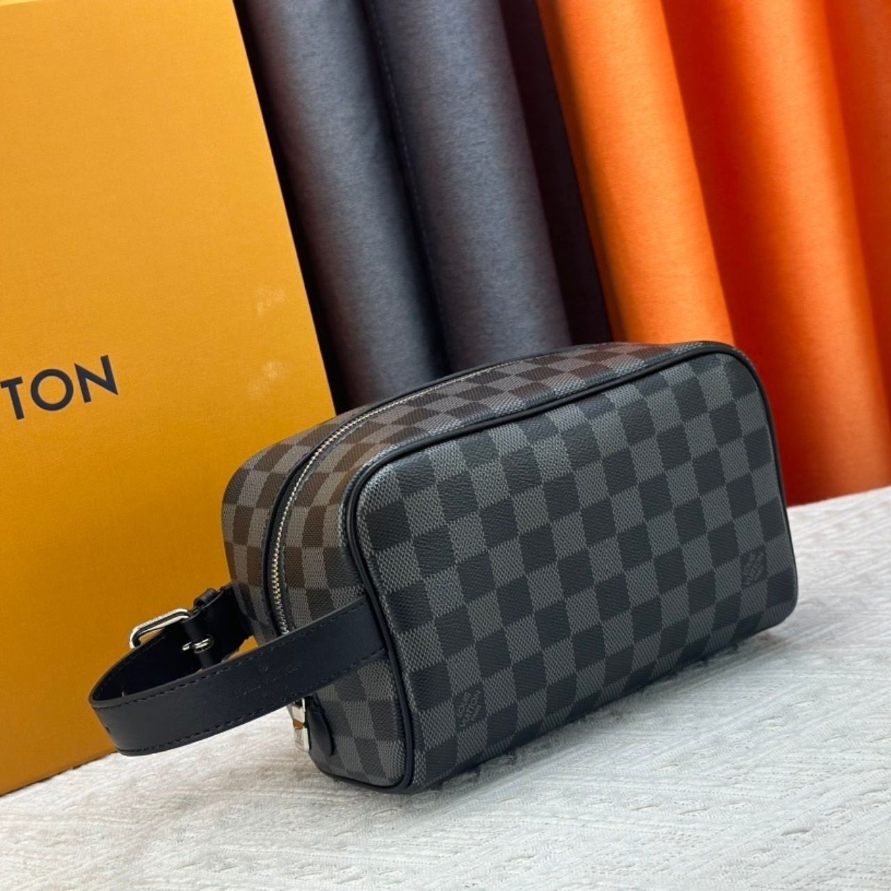 Louis Vuitton Locker Dopp Kit Damier Graphite Black 23cm - Image 6