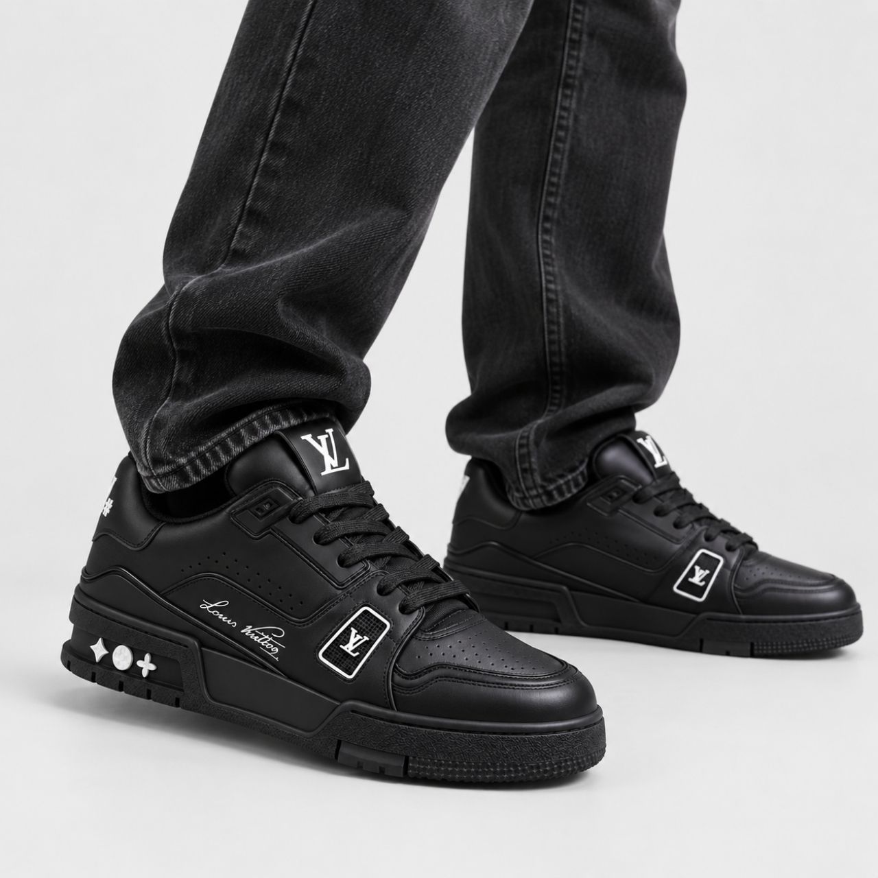 Louis Vuitton LV Trainer Sneakers Black - Image 2