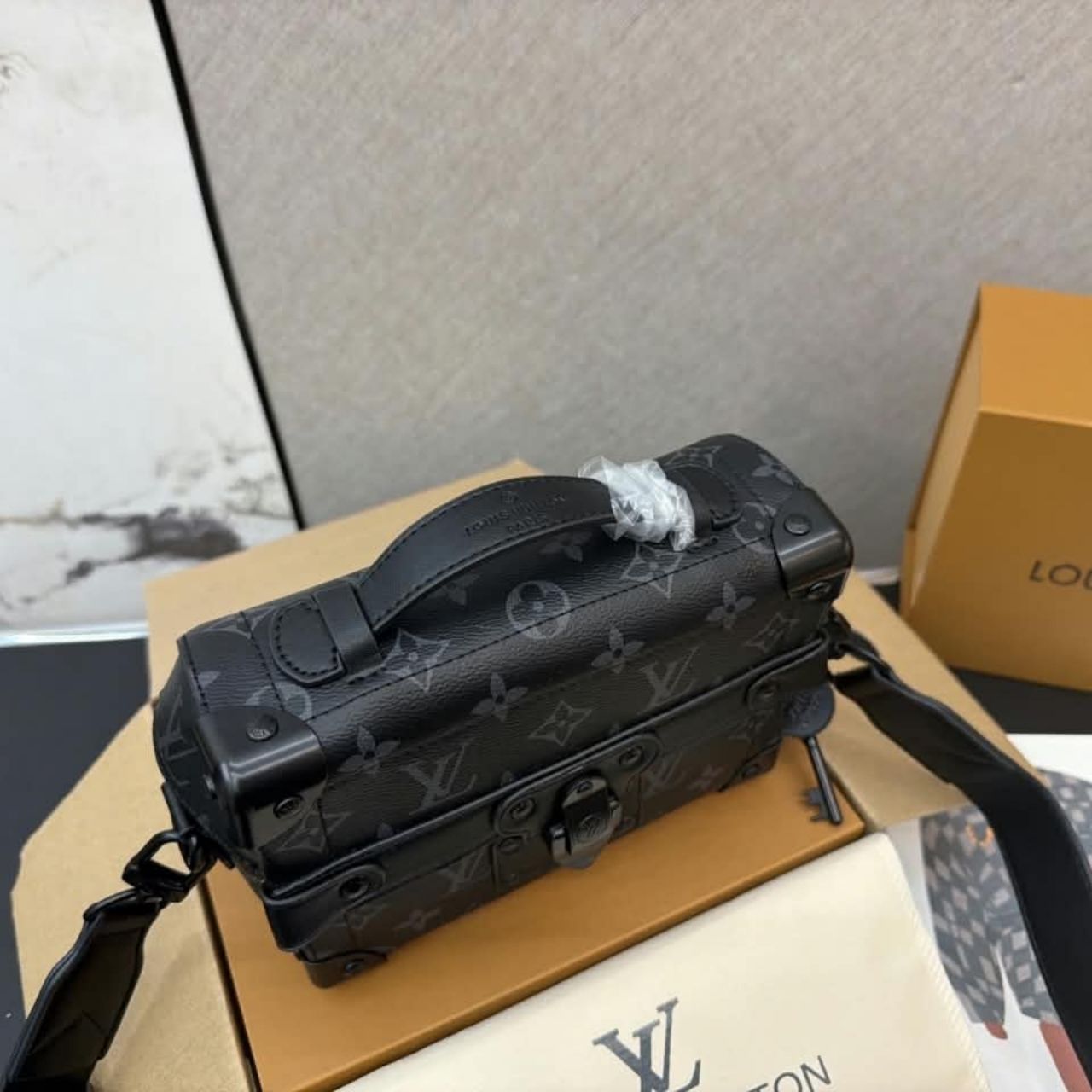 Louis Vuitton Soul Trunk Monogram Eclipse 19cm M11743 - Image 6