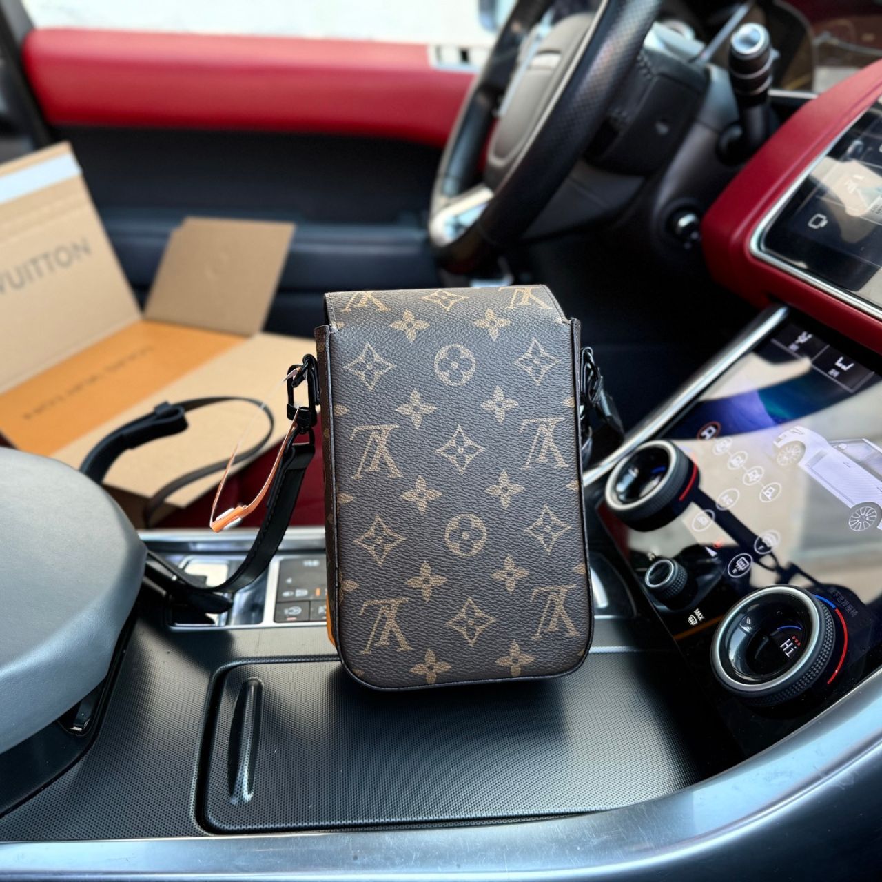 Louis Vuitton S-Lock Vertical Wearable Wallet Monogram Radiant Sun 12cm - Image 4