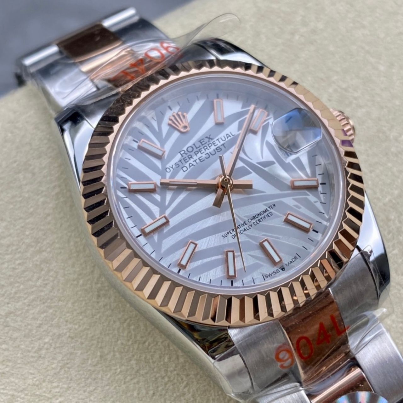 Rolex Datejust 31 Silver Rose Gold Geometric Dial Watch 31mm - Image 4