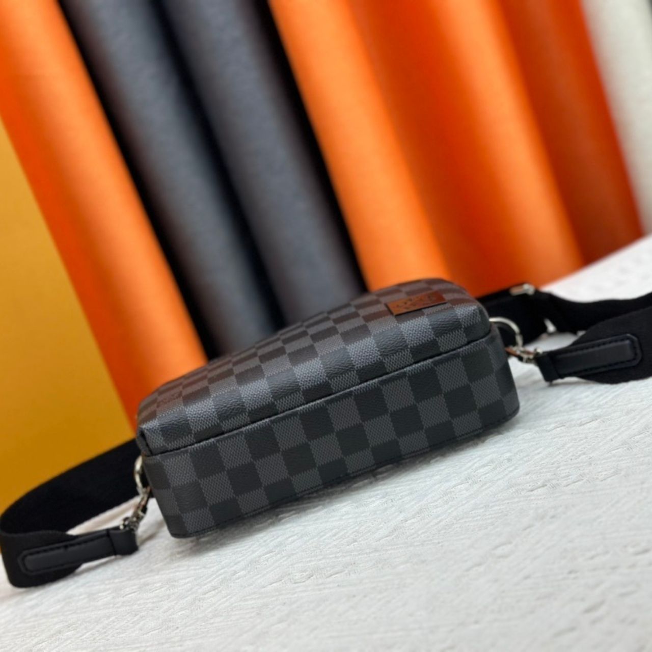 Louis Vuitton District PM Damier Graphite Black 22.5cm - Image 5