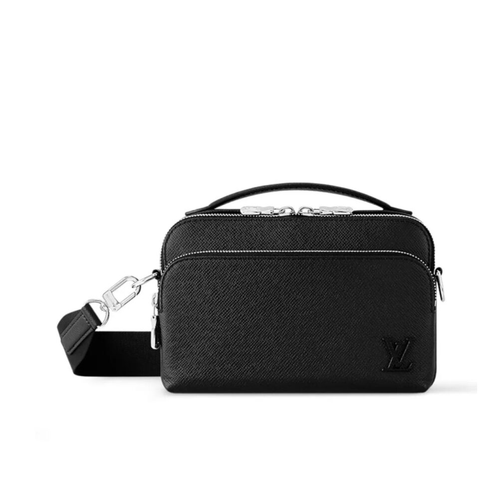 Louis Vuitton Avenue Messenger Taiga Black Bag 22.5cm