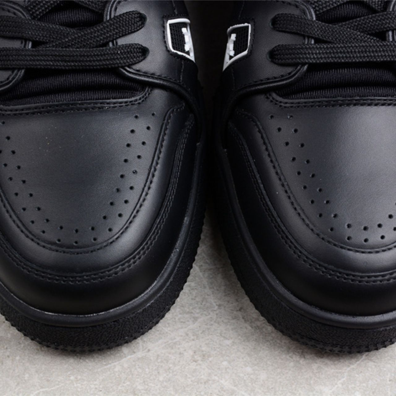 Louis Vuitton LV Trainer Sneakers Black - Image 11