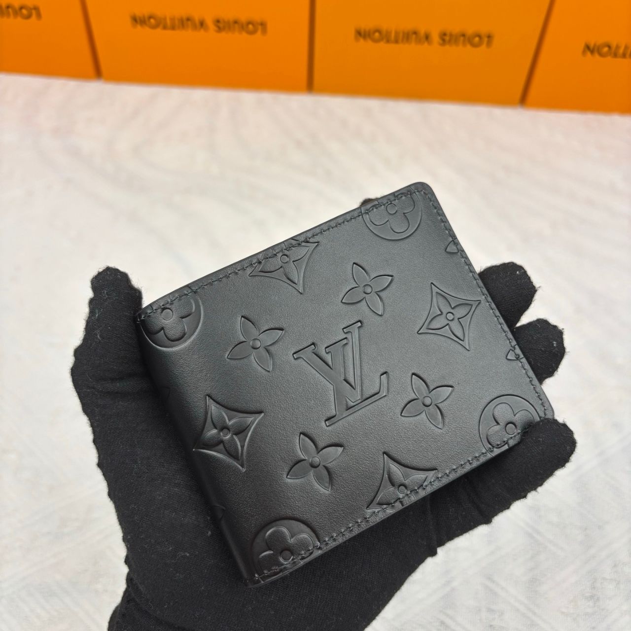 Louis Vuitton Multiple Wallet Monogram Shadow 11.5cm - Image 4