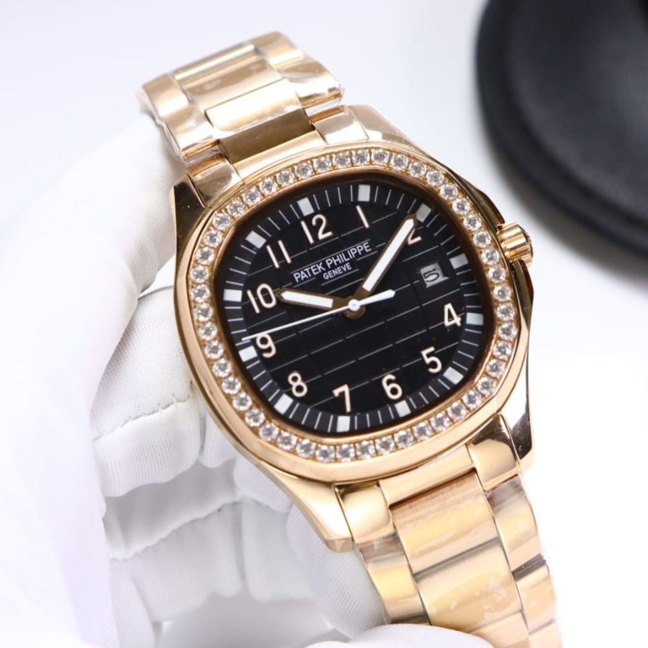 Patek Philippe Aquanaut Diamond Bezel Rose Gold Black - Image 4