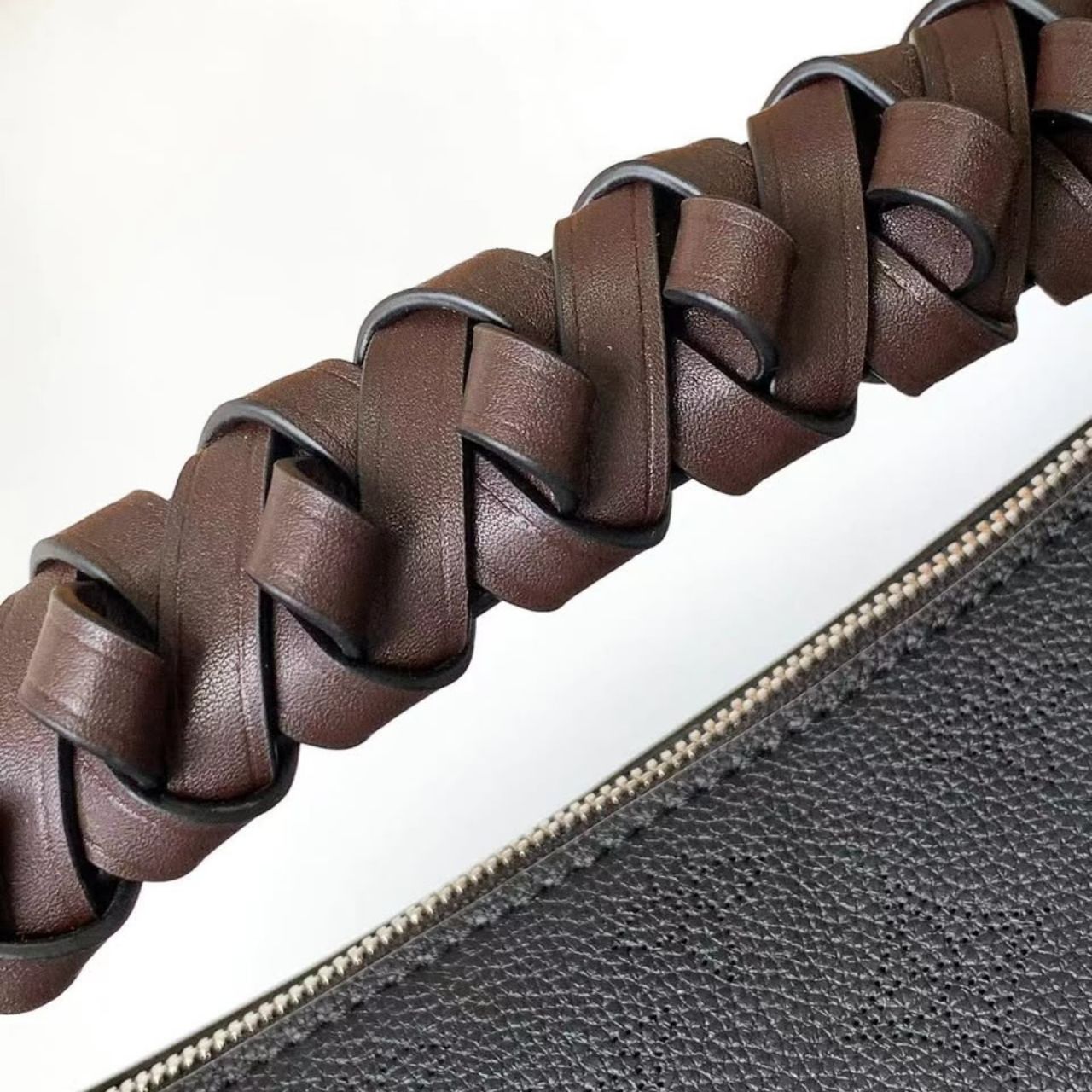 Prestige Edition – Louis Vuitton Beaubourg Hobo MM Black 32cm - Image 8