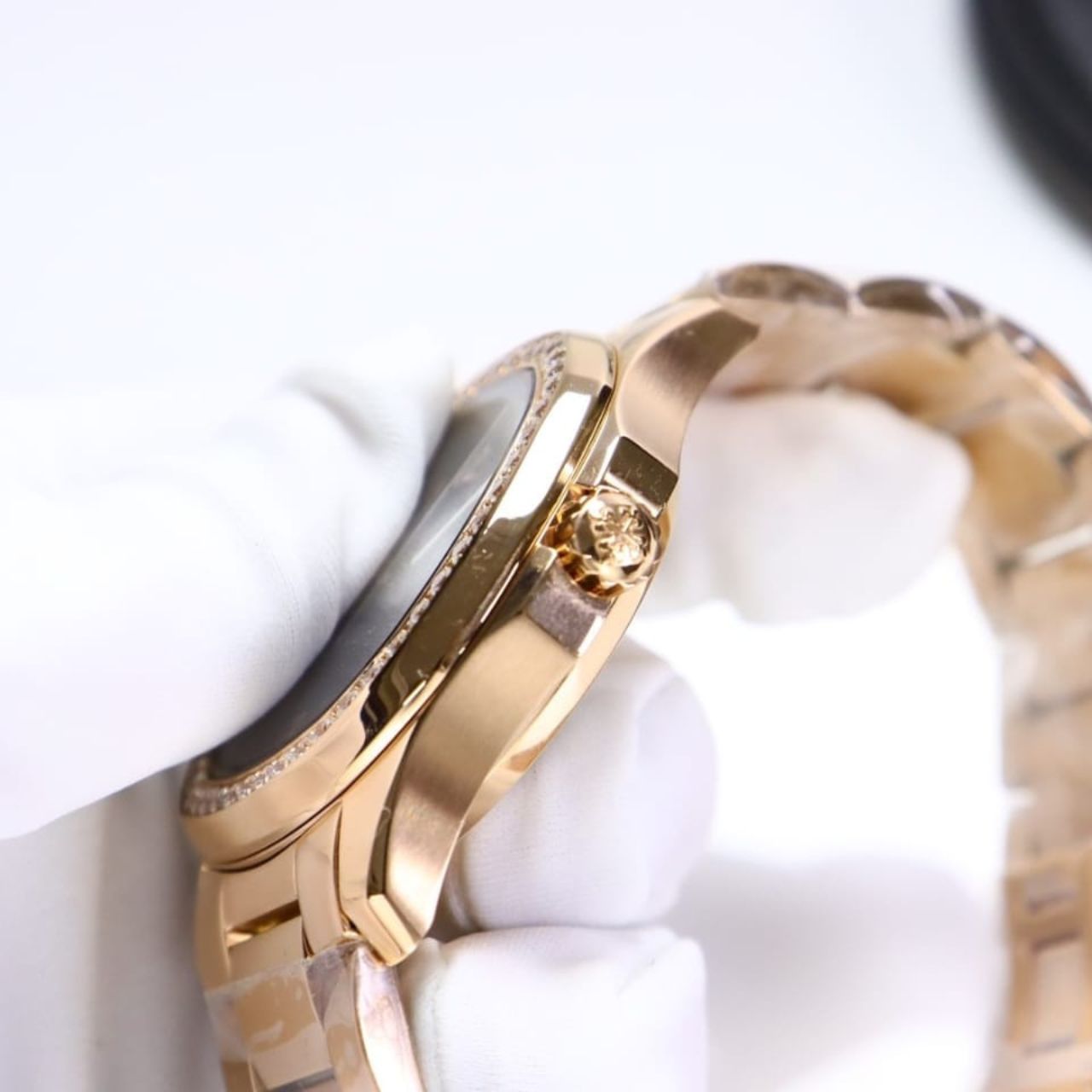 Patek Philippe Aquanaut Diamond Bezel Rose Gold Black - Image 6