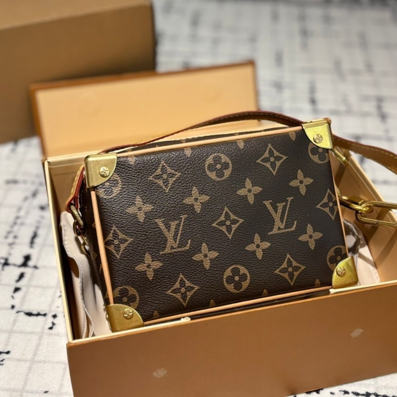 Louis Vuitton Mini Soft Trunk Monogram 18cm - Image 4